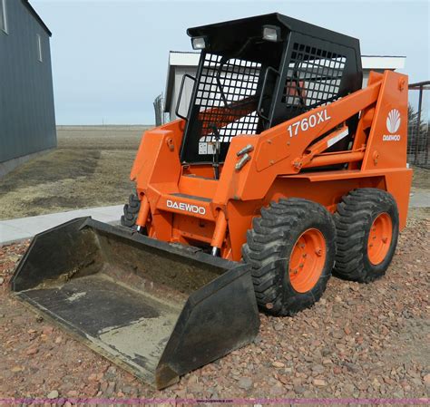 daewoo skid steer specs|daewoo 1760xl skid steers.